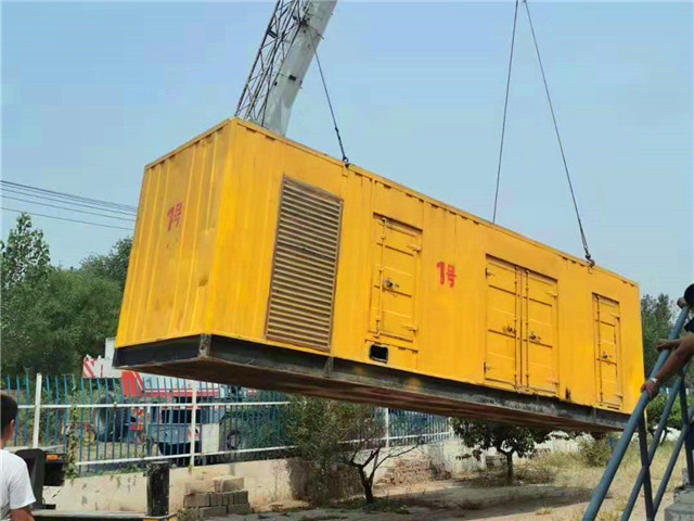 随县300KW柴油发电机组油耗是多少？