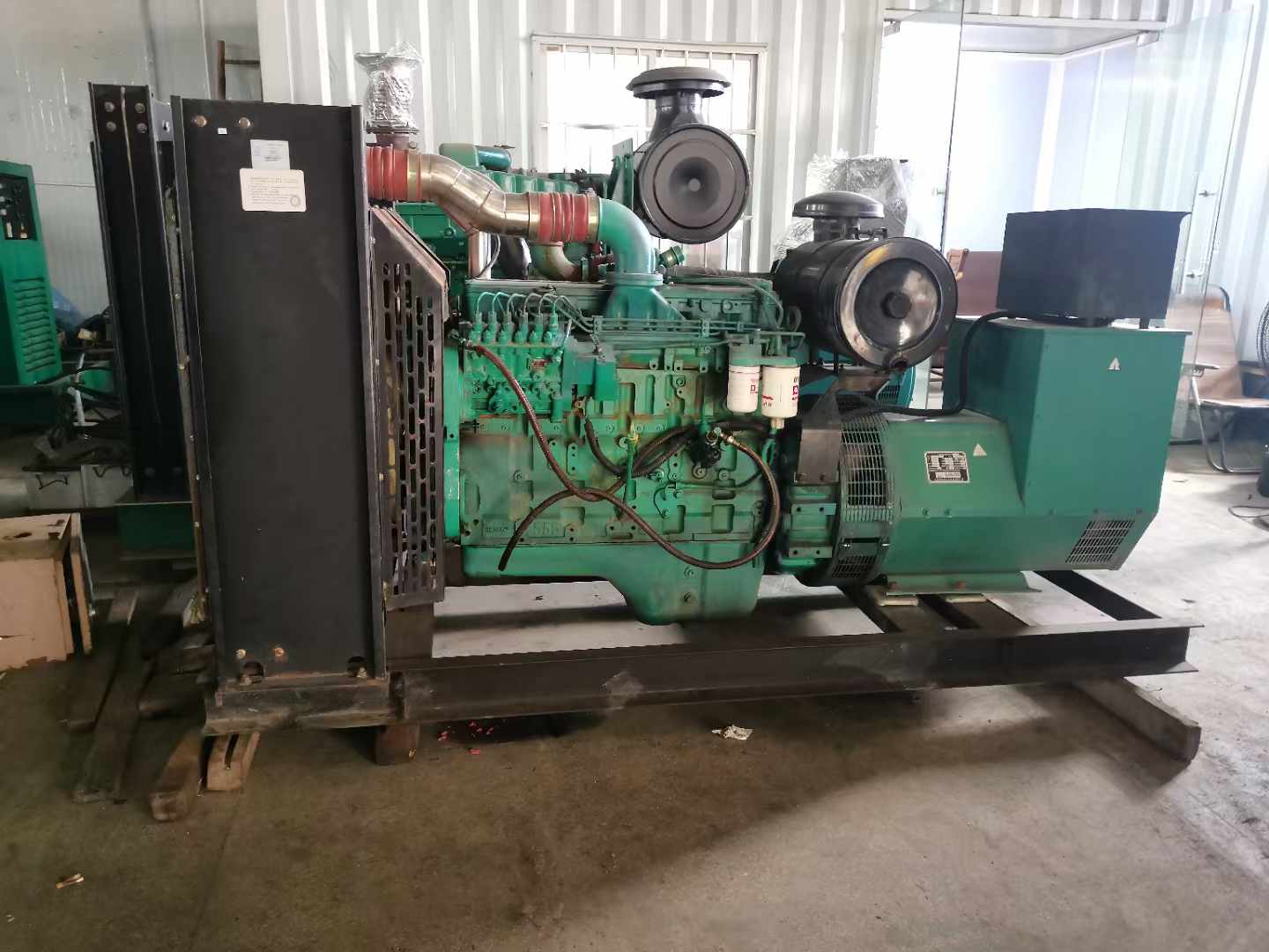 随县发电机租赁如何确定电缆的承载电流是否在安全范围内？