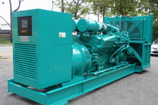 随县柴油发电机组电压不稳定怎样维修？